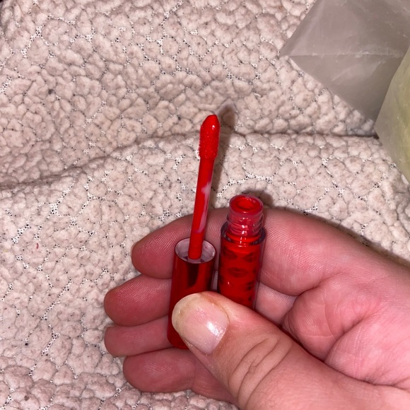 kylie keep the receipt mini lippie - Picture 6 of 7